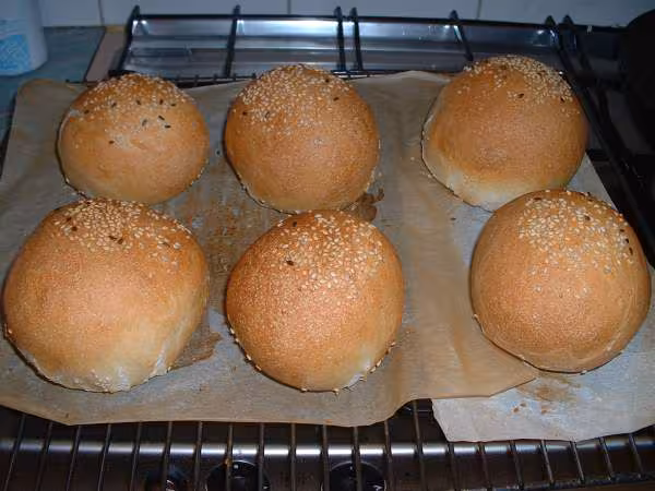 Hamburgers au levain liquide apres cuisson