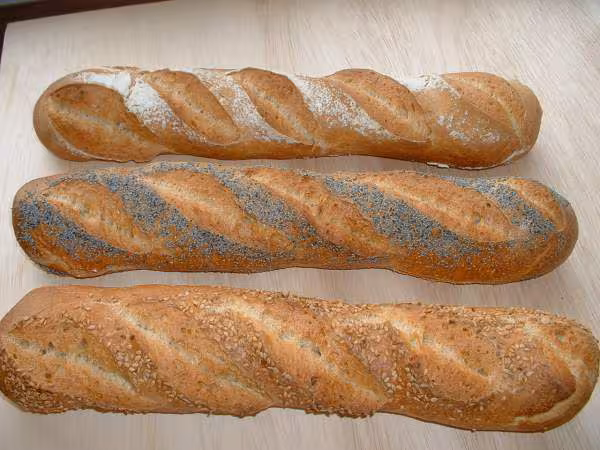 Mes baguettes sur poolish aux graines sesame pavot et farinees