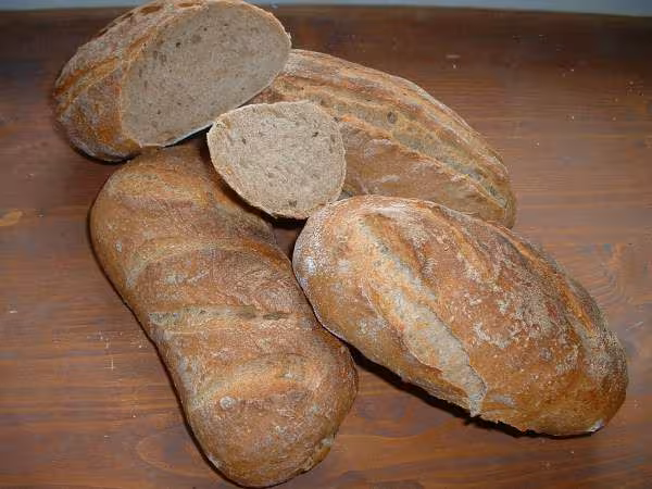 Pains au seigle noir et levain liquide