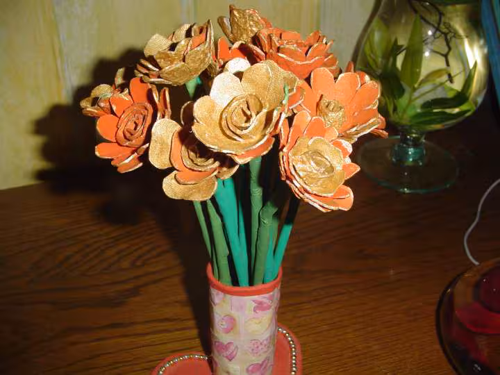 Fleurs avec boite a oeufs