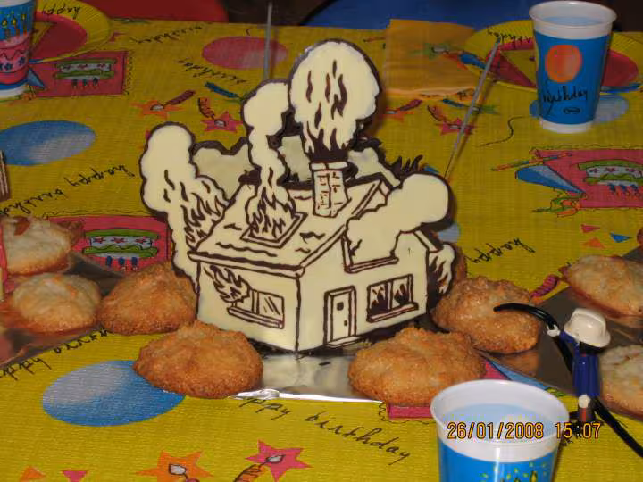 Maison en flammes