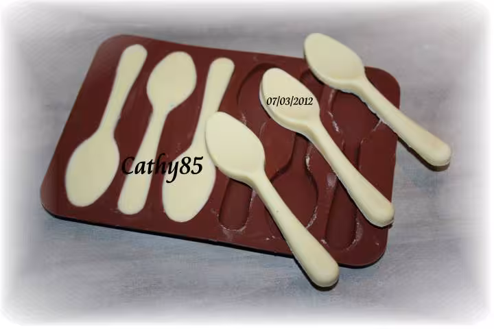 Cuilleres en chocolat