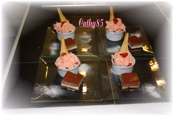 Fraises chantilly a la fraise et chocolat