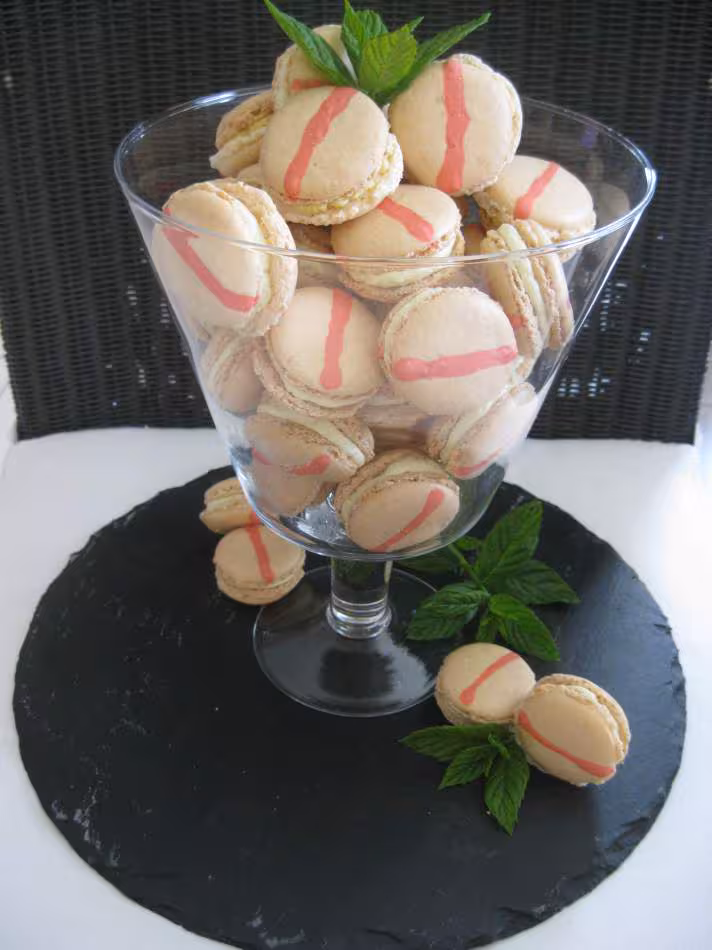 Macarons bicolore avec cr me au beurre la menthe poivr e