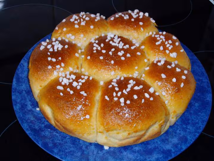 Brioche du peche de polange au sucre