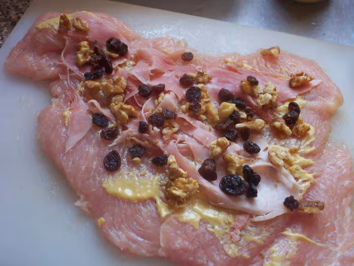 Rouleau de dinde varoma fourrage moutarde noix