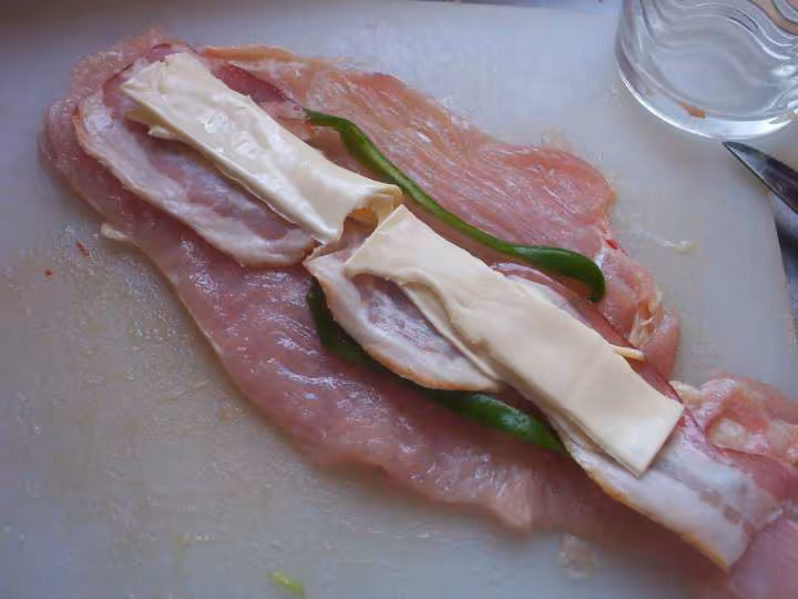 Rouleau de dinde varoma fourrage poivron
