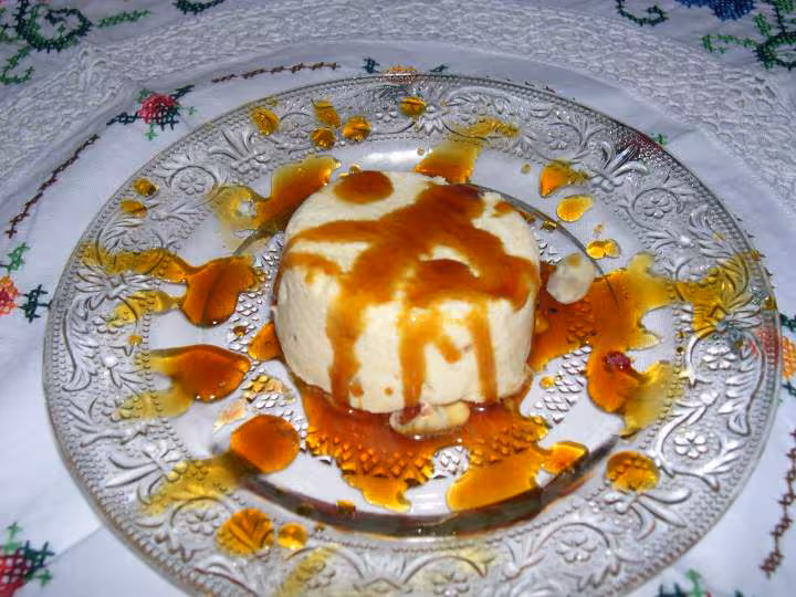 Nougat glace avec caramel