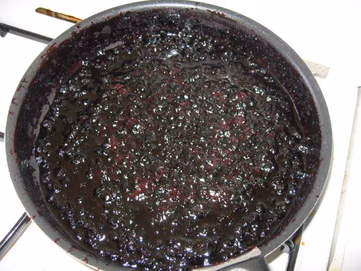 Myrtilles reduites pour tarte