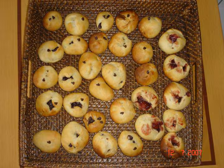 Goutr d anniversaire petits pains au lait fourres