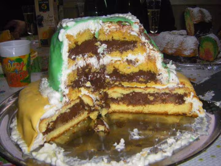 Gateau hugo 2 ans interieur