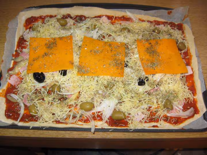 Pizza avant cuisson