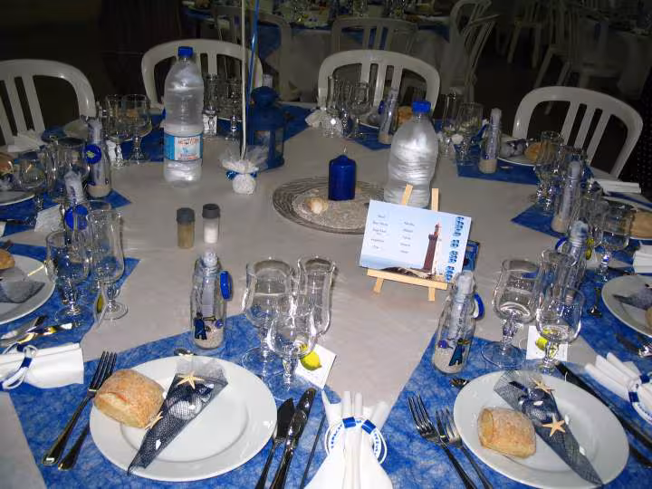 Vu d ensemble d une table