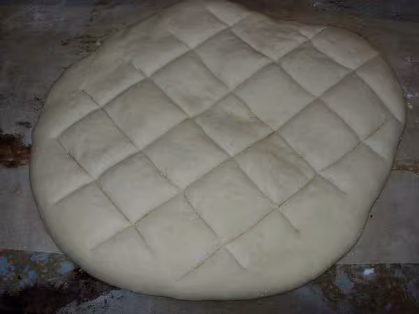 Pain turc pide avant cuisson