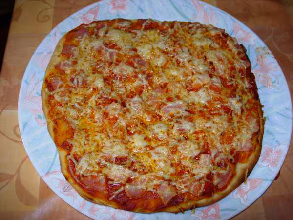 Pizza au jambon