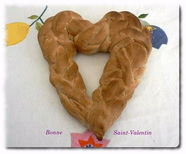 Coeur de pain pour la table de st valentin