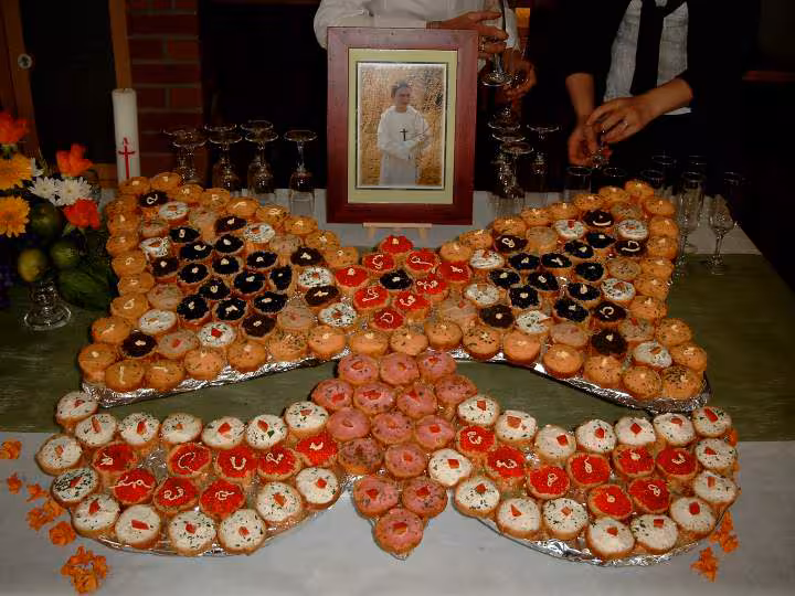 Presentation amuses bouche en formes de papillon