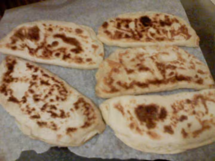 Cheese naans