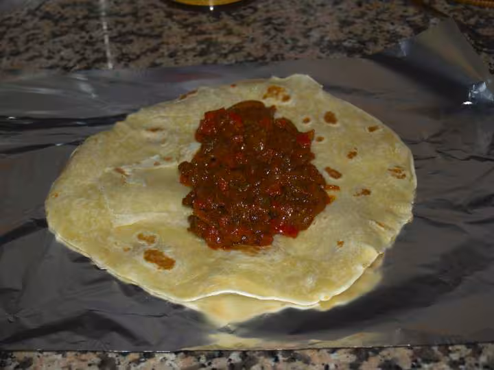 Burritos viande oignons et poivron rouge
