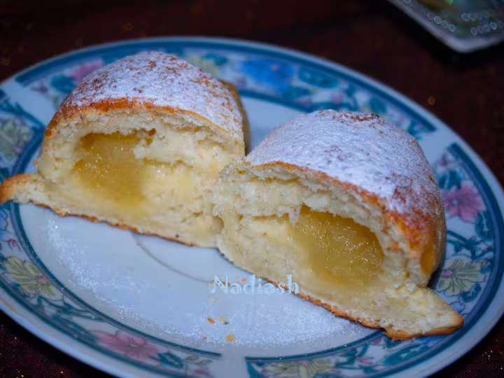 Croissants a la compote de pommes et chocolat