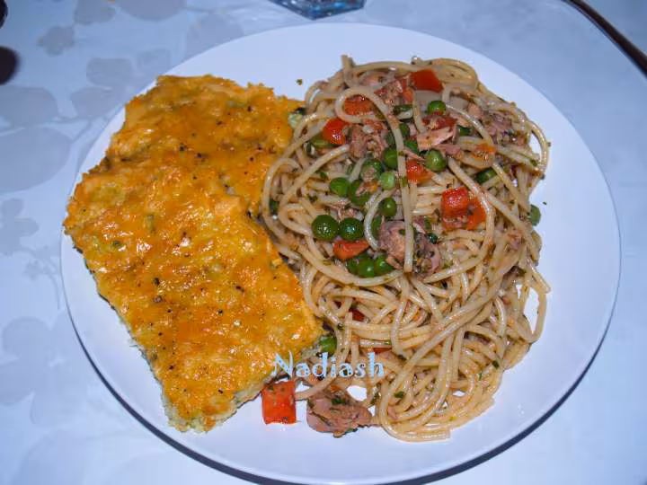 Pdt aux oeufs et spaghetti aux legumes et thon 15 11 08