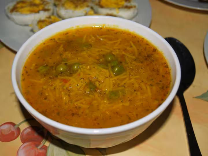 Soupe de viande petits pois et cheveux d ange