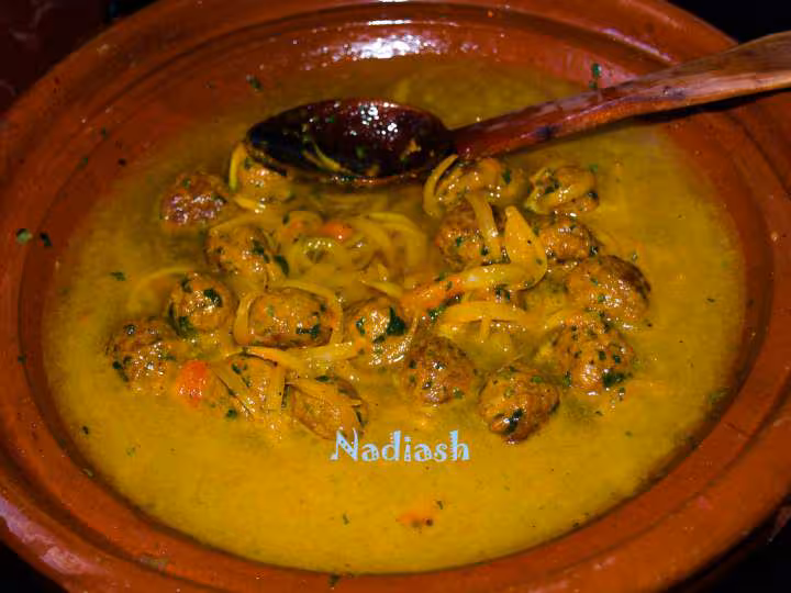 Tajine boulettes de viande hachee pdt carottes et petits pois