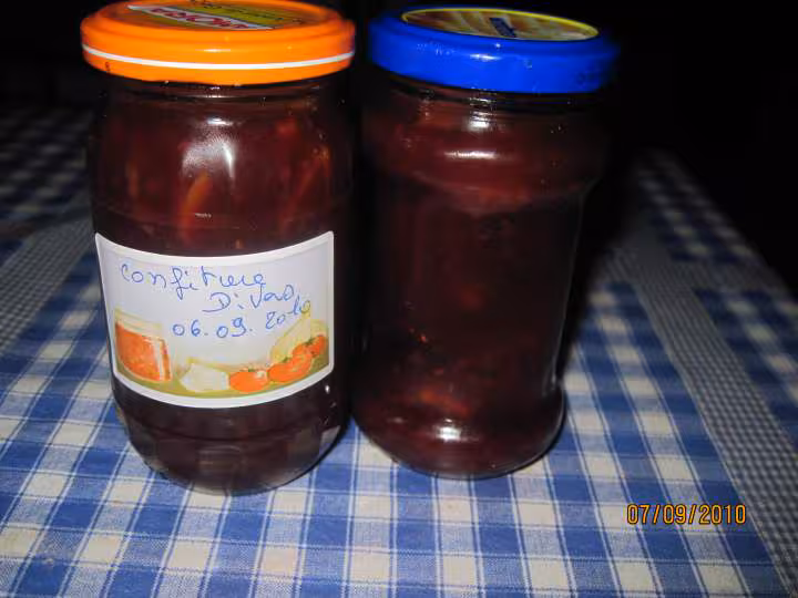 2 restes gelee de confiture aux fruits rouges
