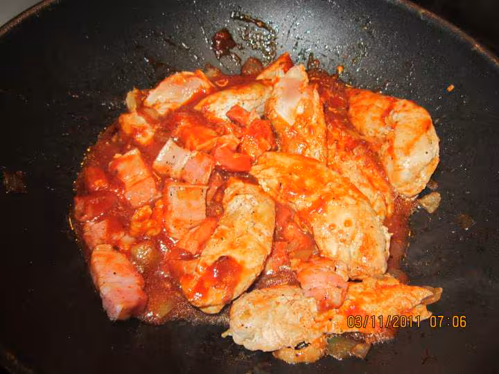 Aiguillettes de poulet a la sauce madere