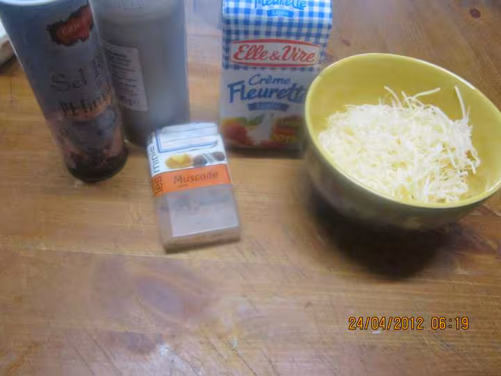 Asperges blanches a la creme fraiche gratinees