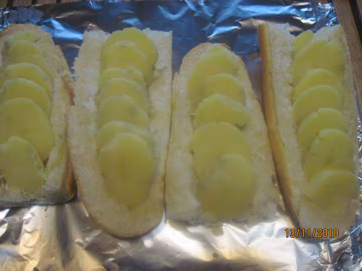 Baguettes garnies p de terre jambon fromage fondue