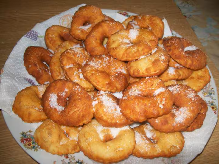 Beignets ou bugnes de carnaval