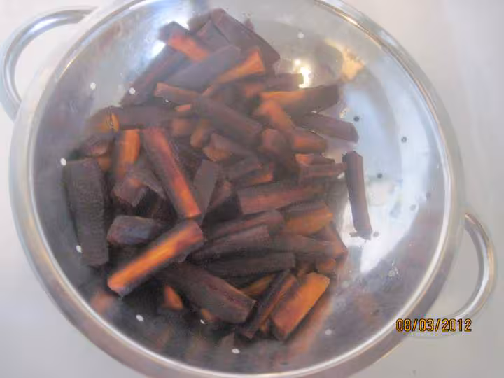 Blancs de poulet au carottes violettes