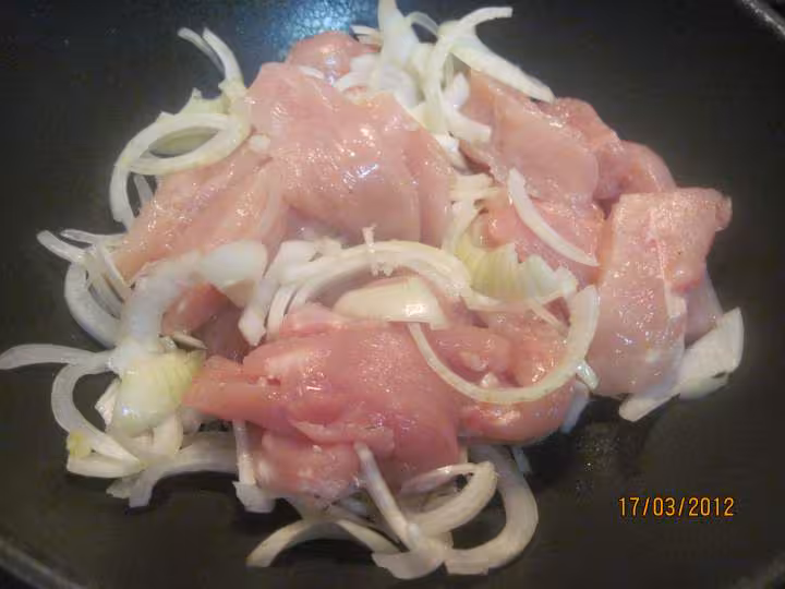 Blancs de poulet aux navets et champignons