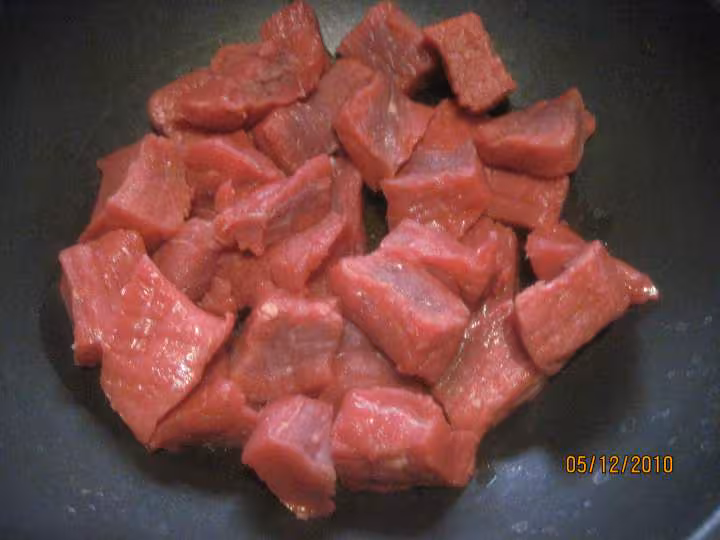 Boeuf a bourguignon variee aux 3 carottes