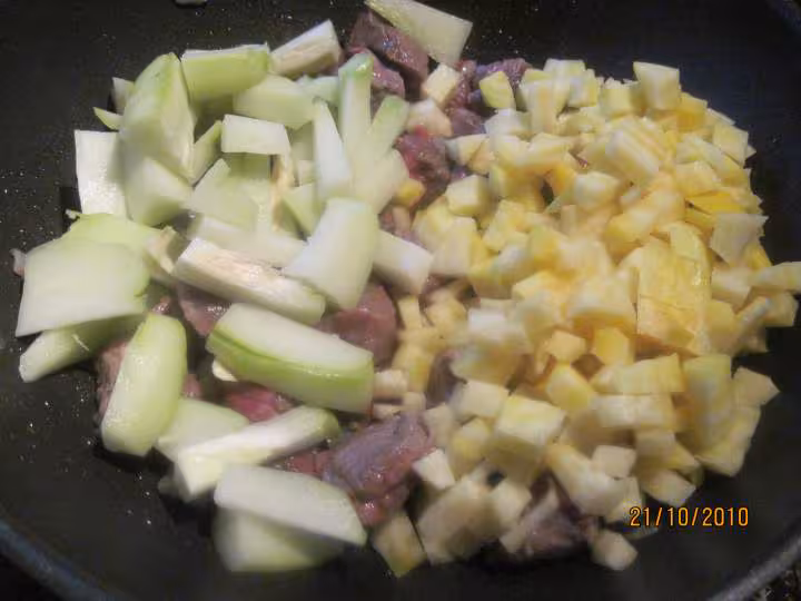 Boeuf bourguignon legumes chouchou bettrave jaune