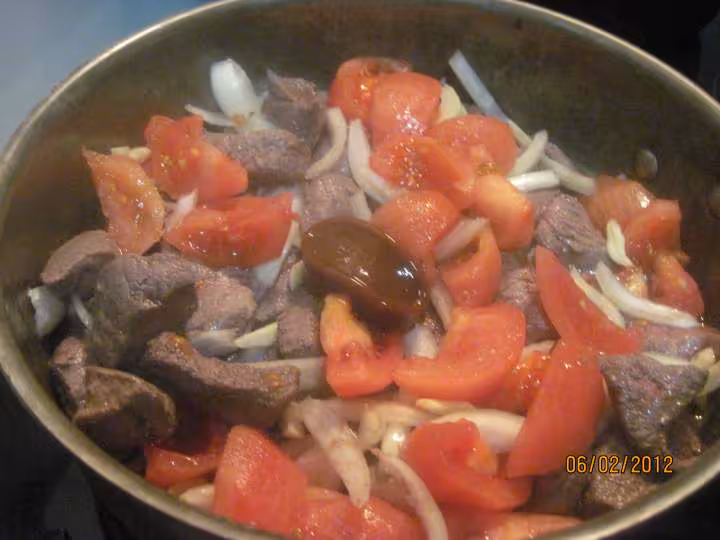 Boeuf navets sauce tomates mijoter