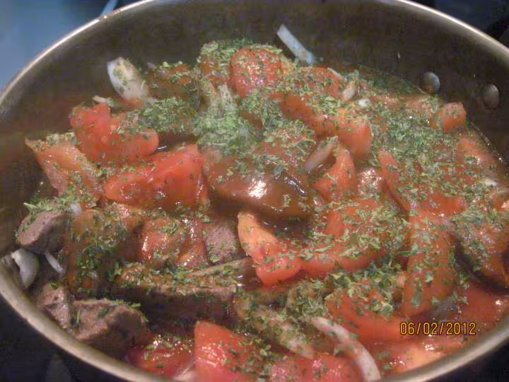 Boeuf navets sauce tomates mijoter