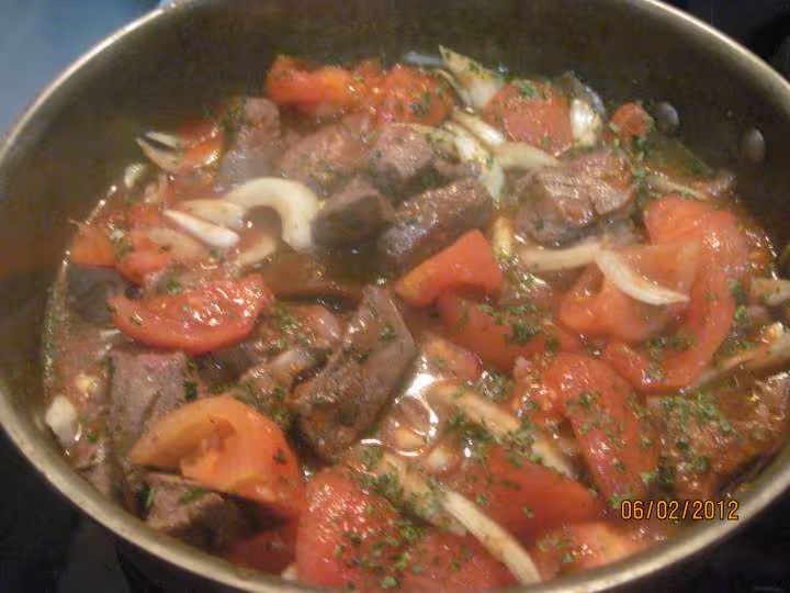 Boeuf navets sauce tomates mijoter