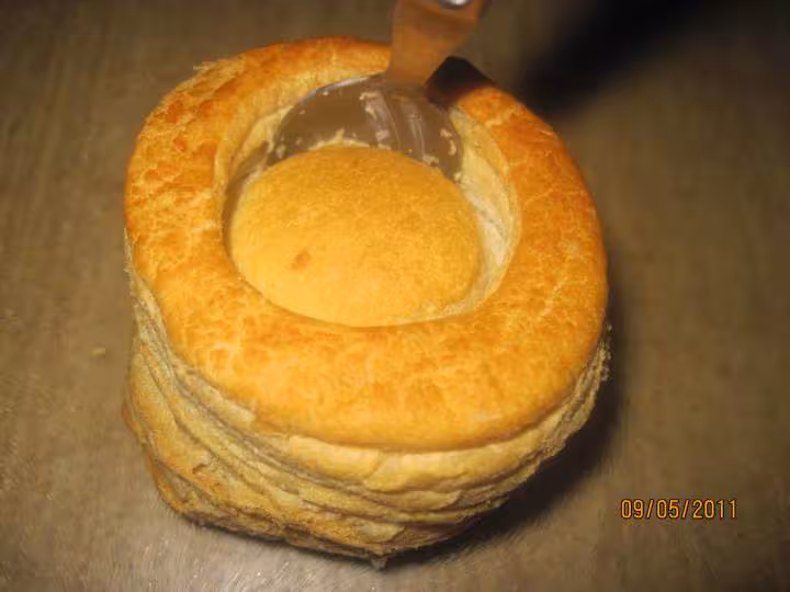 Bouchees a la reine aux cockail de fruits mer