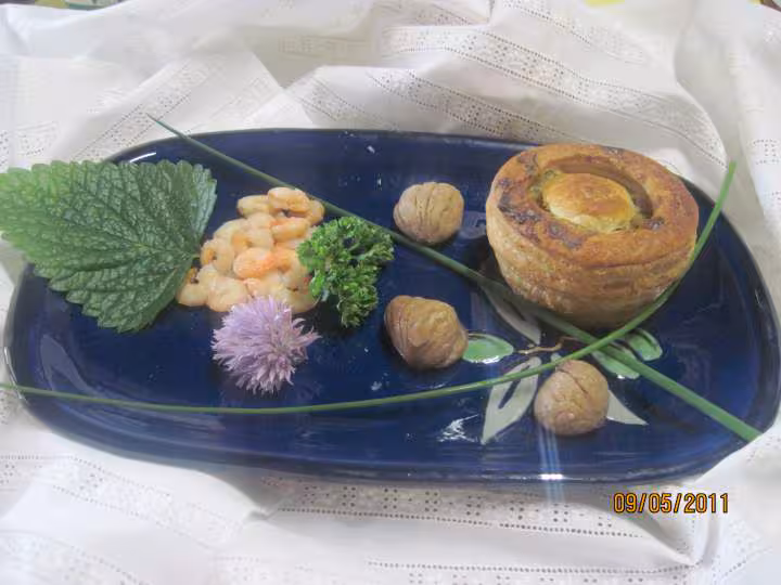 Bouchees a la reine aux cockail de fruits mer