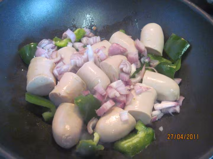 Boudins blancs aux legumes en sauce tomate