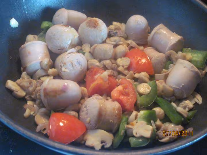 Boudins blancs aux legumes en sauce tomate