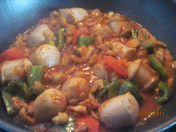 Boudins blancs aux legumes en sauce tomate