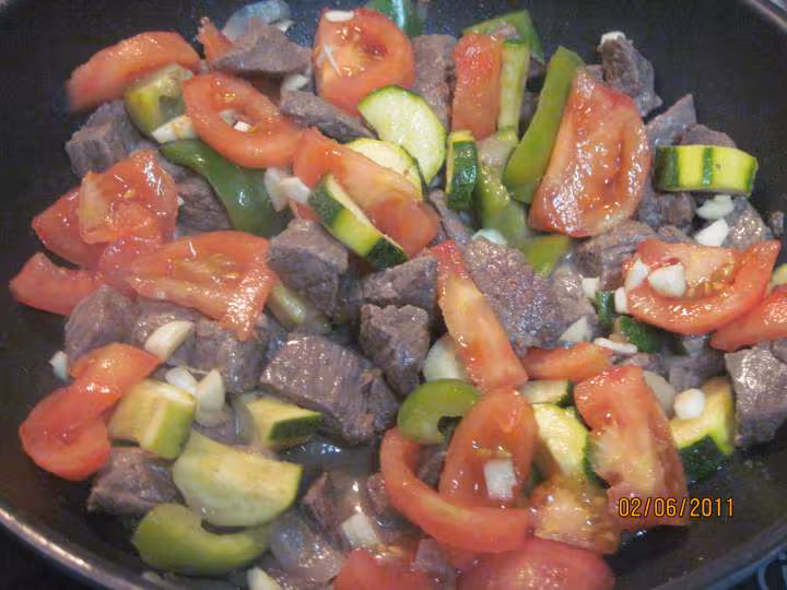 Bouguignon aux trio de legumes sauce massale