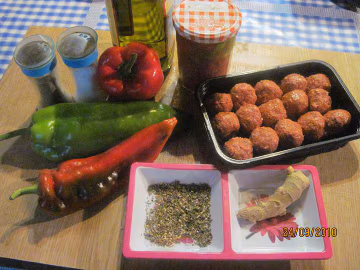 Boulettes aux poivrons et riz