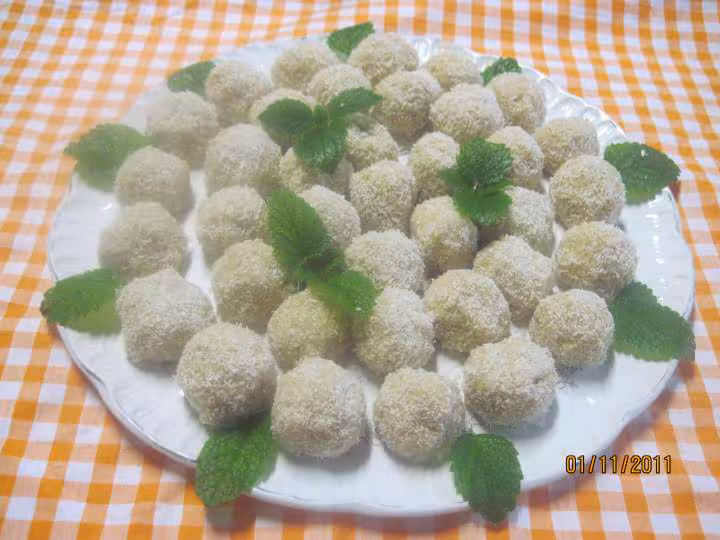 Boulettes de noix de coco au lait concentre