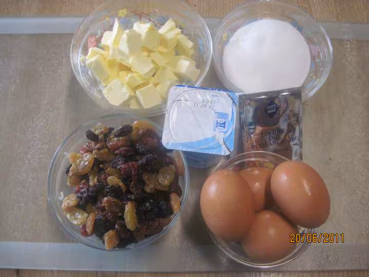 Brioche au trio de raisins