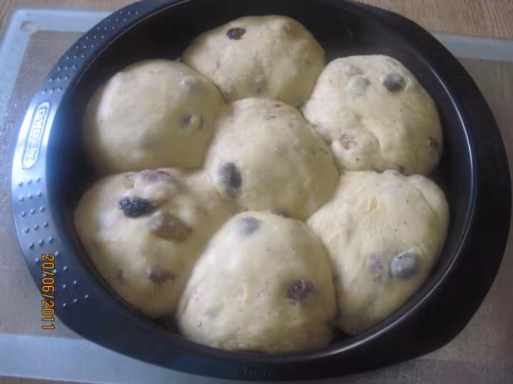 Brioche au trio de raisins