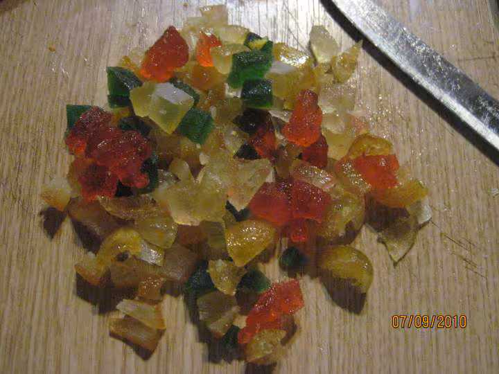 Brioche aux fruits confits